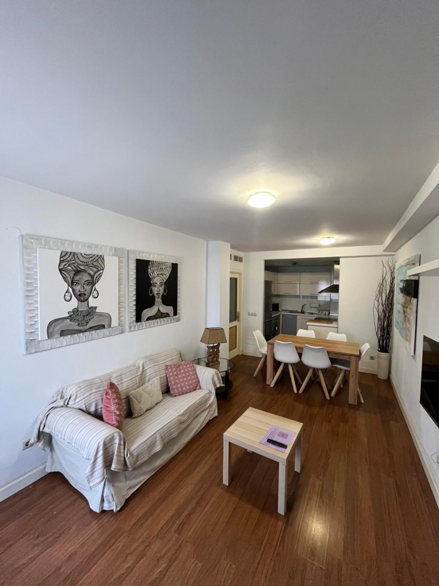 El Torcal Luxury Apartment With Free Parking Malaga Exterior photo