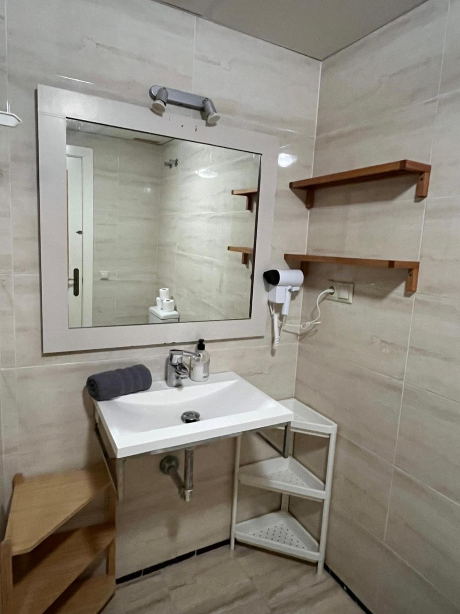 El Torcal Luxury Apartment With Free Parking Malaga Exterior photo